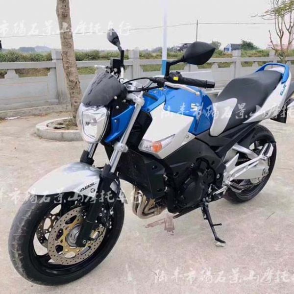 2014����ľGSR400