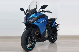 ����  CF400-5(2018)