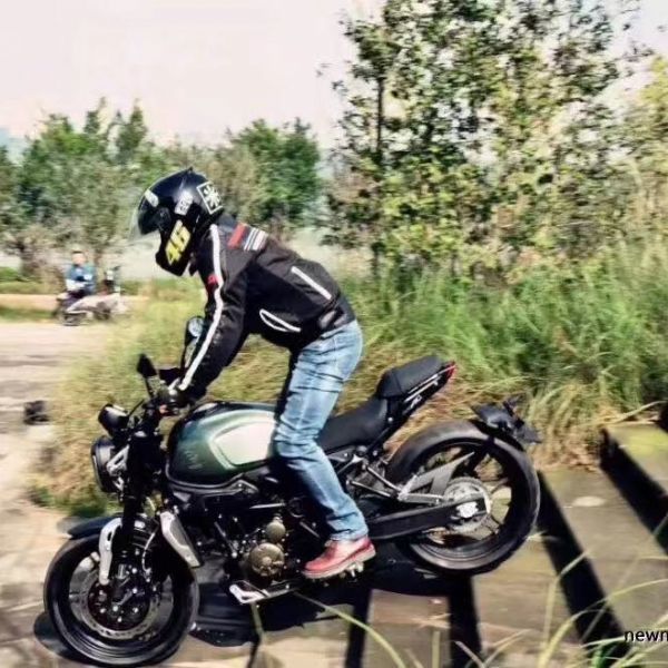 ¡���޼�300AC