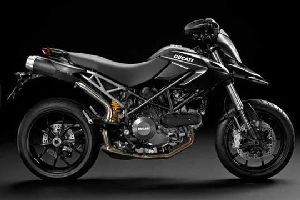 �ſ��� ��̥��Hypermotard 796��