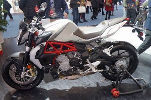 �¹�˹�� MV 800