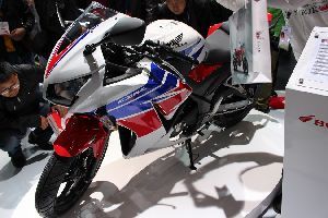 ���� CBR300R ABS(̩����)