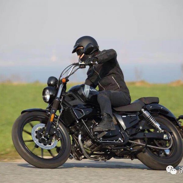  GV250
