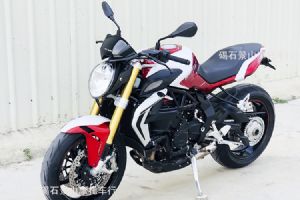 15�� ����� �¹�˹�� BRUTALE MV800RR�������֡�