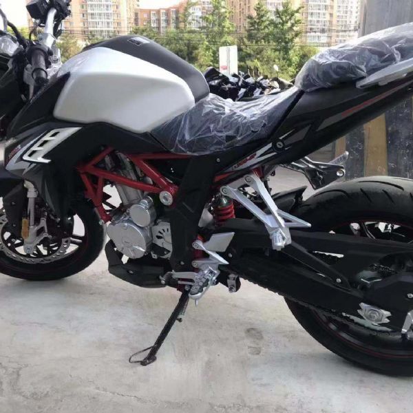�޼�300R