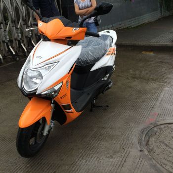 �´��ޱ��� ̤�峵 ħꪵ���� SDH125T-29  ˫ɫ��
