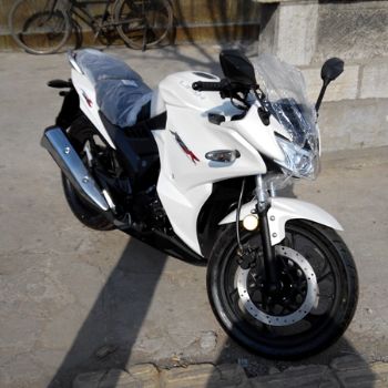  ����KPR150 ��ţĦ��������