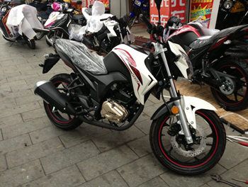 ¡��CR5 200CC 6����ƽ���� ���Խ��� Ħ�г� �ɵ�������