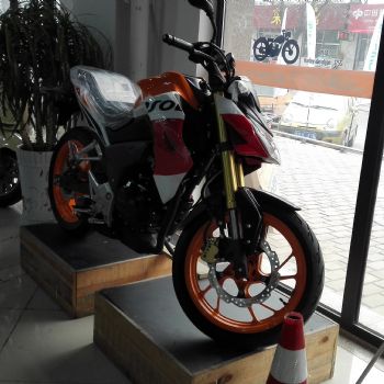 ���ﱩ����CB190R CBF190R����ǰ���ɲ���Խֳ�