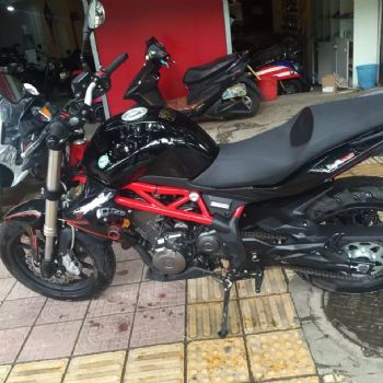 ������Benelli ������ BJ300GS��