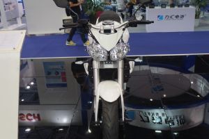 ����BD250GS2016Ħ����ͼƬ