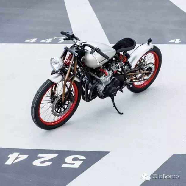 疯狂和天才的组合——SUZUKI GS550E