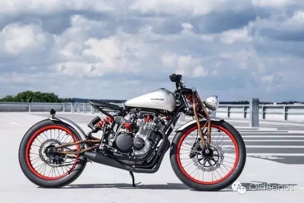 疯狂和天才的组合——SUZUKI GS550E