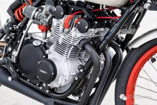 疯狂和天才的组合——SUZUKI GS550E