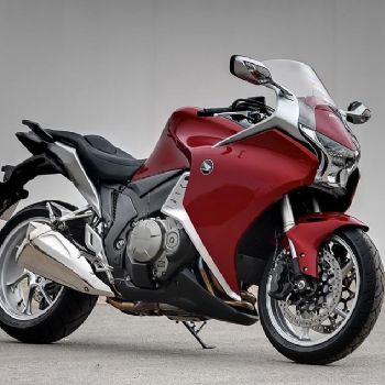 ����VFR1200F