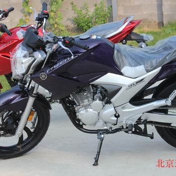  �¿�������YAMAHA-����YS250��������ǰ����ĳ���