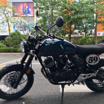  ����V��250��Ұ�� Tracker V�׸���Ħ�г���