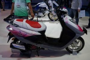  SDH125T-33��ţĦ���������ף�