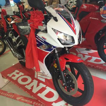 ���﴿�����ܳ�300CC CBR300R