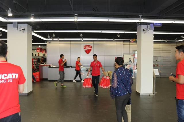 中国最大的杜卡迪摩托车经销店落户北京金港