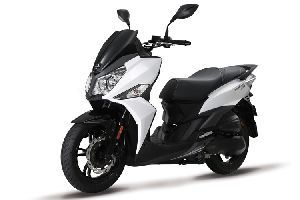 ���� CRUISYM180