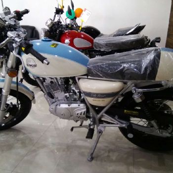 ���� CAFE 200R