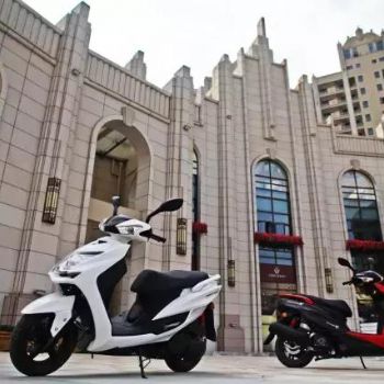 �ֺ���ս  �Ĵ�Ŀ LH125T-C