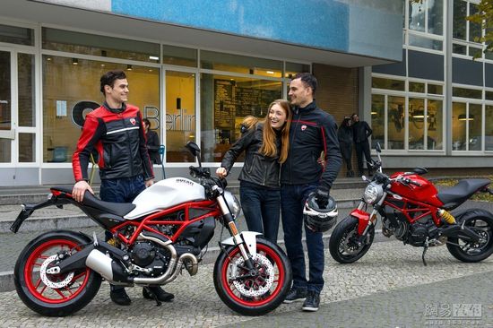 ������ġ����ޡ� Ducati Monster 797����