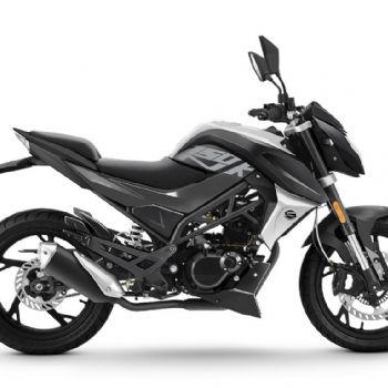 ����400