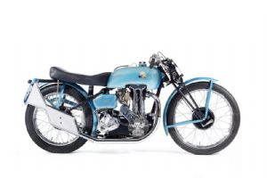 �ϳ����ͣ�1939��Ӣ��SUPREME