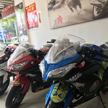 �ܳ�250С����