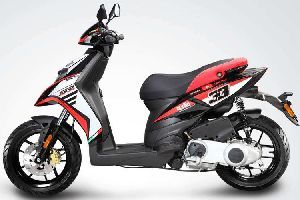 ������ piaggio  SR 150ie