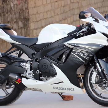 11����ľGSX-600(СR)
