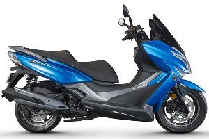 ���� ��ͧXciting 300i ABS CK300T-10��