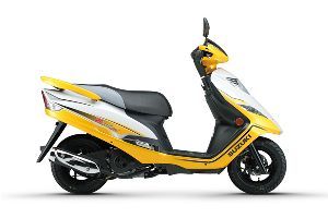 ������ľ �챦 UM125T