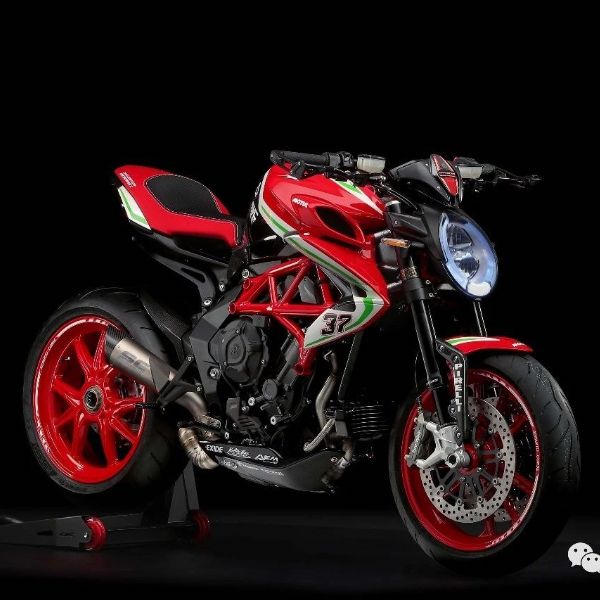 ȫ�´�óMV AGUSTA Dragster 800 RC��
