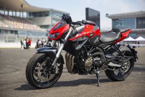 QJMOTOR׷600QJ600GS-3Aʵ���ĸ׽ֳ�׷600