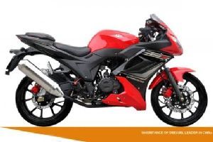  �����ƽ��Ħ�г�150cc��·�����ܳ�
